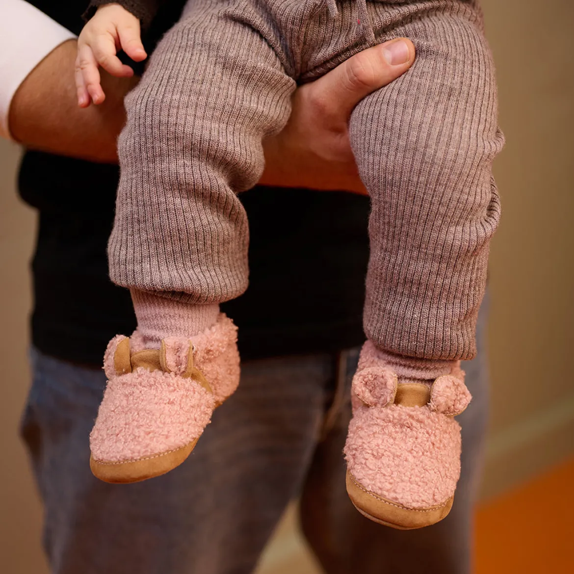 Fuzzy teddy slipper