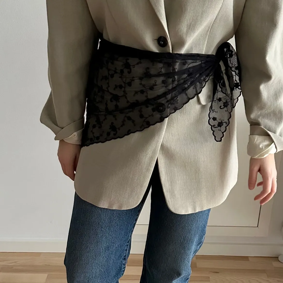 Lana lace scarf