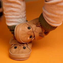 Owl leather slipper